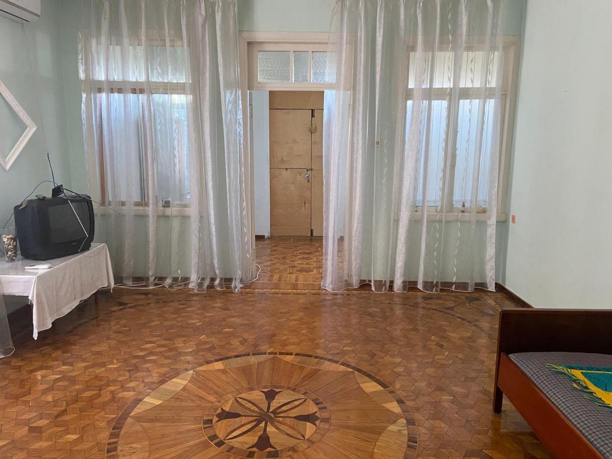 У Риты Sukhumi Bagian luar foto